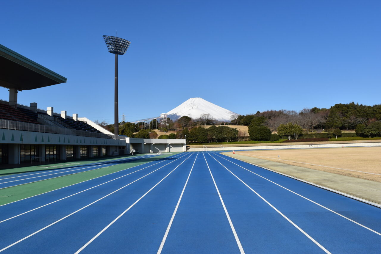 裾野市運動公園陸上競技場(裾野市)